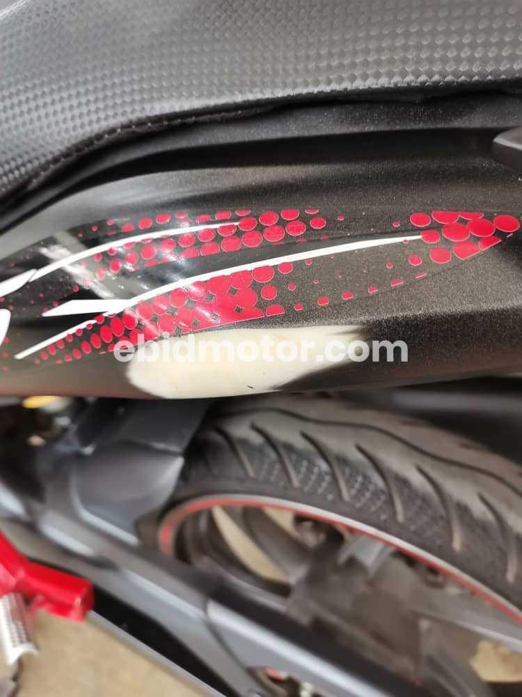 Benelli RFS 150 i SE - Beli Motor Benelli Melalui Bidaan Online